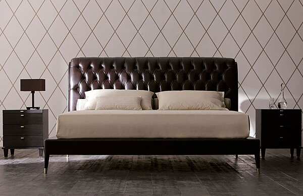 Двуспальная кровать с обитой спинкой из кожи OPERA CONTEMPORARY Iris CLASSIC 42400 фабрика OPERA CONTEMPORARY из Италии. Фото №2