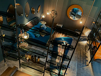 Книжный шкаф из дерева и стекла напольный и потолочный Borzalino Nima фабрика Borzalino из Италии