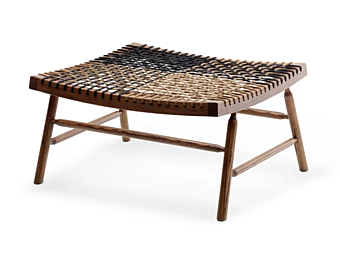 Кожаный пуф из массива дерева SABA Sitar 8977 фабрика SABA из Италии