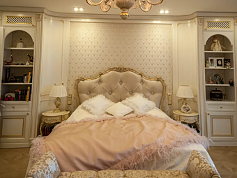Спальный комплект из массива дерева ROMANZA Martini Interiors