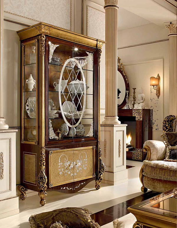 Витрина A.R.ARREDAMENTI SRL 501 Royal Palace