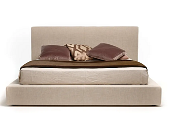 Двуспальная кровать с обитой спинкой из ткани Mussi Notti Italiane фабрика MUSSI из Италии