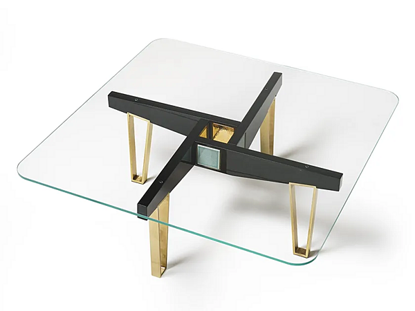 Низкий квадратный кофейный стол из дерева MARIONI  Joe 02904 фабрика MARIONI из Италии. Фото №1