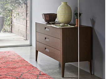 Комод с тремя ящиками из древесного материала NOVAMOBILI GIOTTO фабрика NOVAMOBILI из Италии