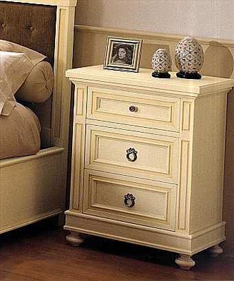 Тумбочка FERRETTI & FERRETTI Art. 31 фабрика FERRETTI & FERRETTI из Италии