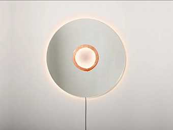 Зеркало настенное с интегрированным освещением CASSINA No Vanitas фабрика CASSINA из Италии