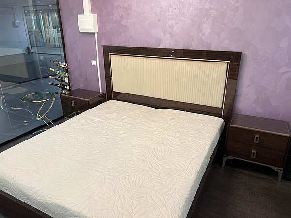 Итальянская спальная группа Eva (кровать сп. место 180*200 + 2 тумб.)  фабрика MIDJ из Италии. Фото №1