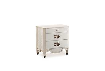 Тумбочка прикроватная с ящиками из массива дерева BIZZOTTO ITALIA Montmartre 3010 фабрика Bizzotto Italia из Италии