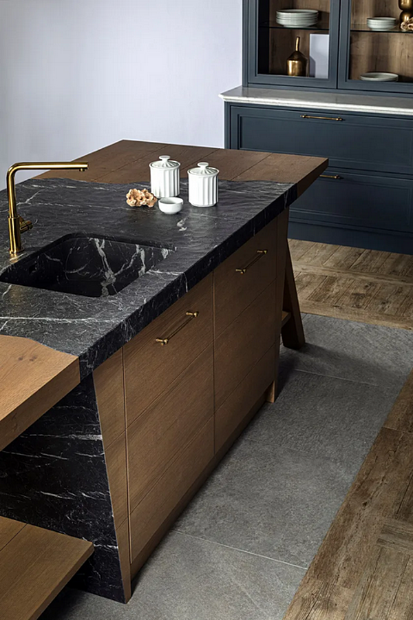 Кухня с островом из дерева MARCHI GROUP Convivium фабрика MARCHI CUCINE из Италии. Фото №3