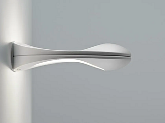 Настенный светильник из алюминия Fabbian коллекции Enck фабрика Fabbian из Италии