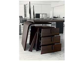 Тумбочка для офиса DELLA ROVERE Larus D270219 фабрика DELLA ROVERE из Италии