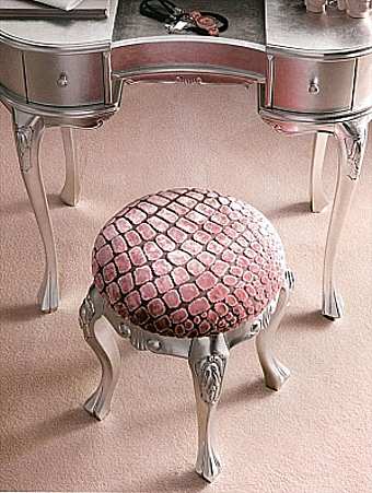 Пуф CORTE ZARI Art. 642 Пуф CORTE ZARI Art. 642 фабрика CORTE ZARI из Италии