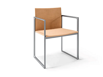 Кресло с подлокотниками из натуральной кожи CASSINA Eve фабрика CASSINA из Италии