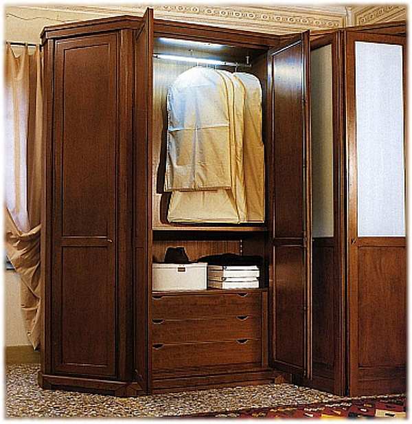 Шкаф GNOATO FRATELLI 2000 фабрика GNOATO FRATELLI из Италии. Фото №2