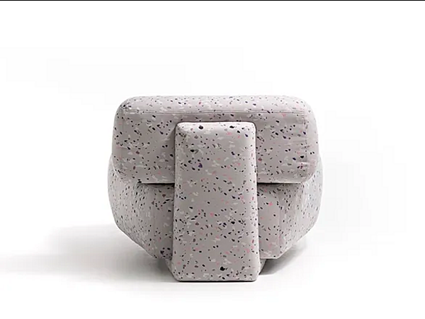 Кресло с обивкой из ткани и съемным чехлом MOROSO Gogan 001 фабрика Moroso из Италии. Фото №3
