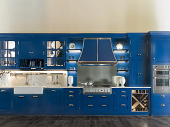 Кухня из массива дерева с прямыми линиями Martini Interiors Linear Kitchen Кухня из массива дерева с прямыми линиями Martini Interiors Linear Kitchen фабрика MARTINI INTERIORS из Италии