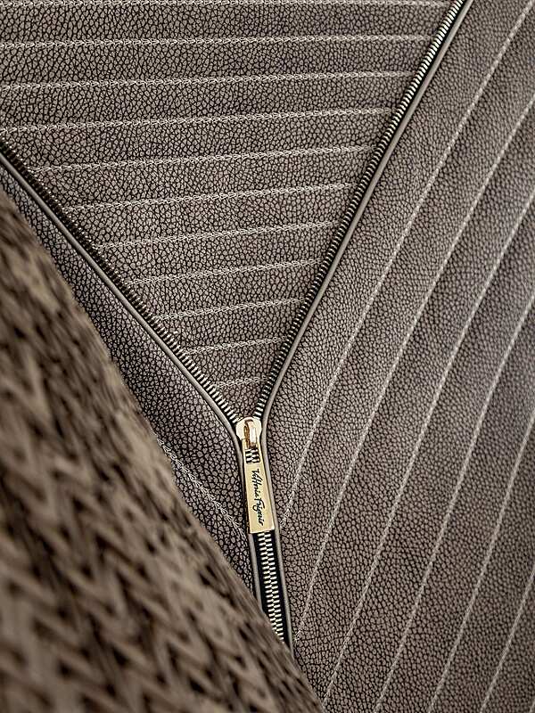 Диван VITTORIA FRIGERIO Ranieri VF51700 фабрика VITTORIA FRIGERIO из Италии. Фото №3