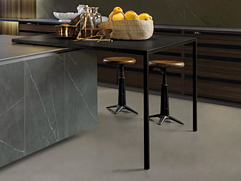 Прямоугольный металлический стол с тонкой столешницей Euromobil Peninsula