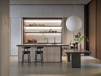 Кухня с островом из древесно-стружечной плиты Euromobil Margo фабрика Euromobil из Италии
