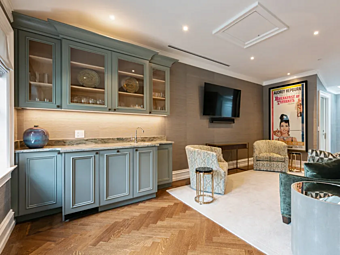 Буфет из массива дерева Martini Interiors Chicago Буфет из массива дерева Martini Interiors Chicago фабрика MARTINI INTERIORS из Италии