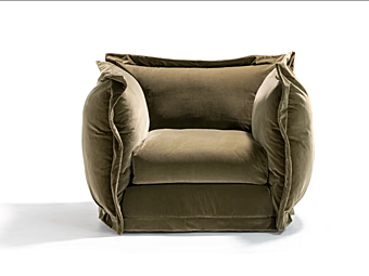 Кресло с обивкой из ткани и подлокотниками MOROSO Cloudscape DL8F0A фабрика Moroso из Италии