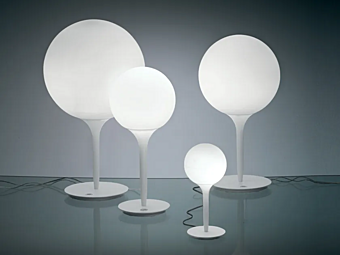 Настольная лампа из blown glass коллекции Castore от Artemide 1050010A фабрика Artemide из Италии