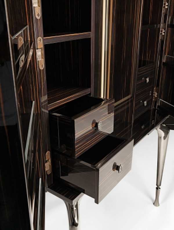 Бар VISIONNAIRE (IPE CAVALLI) AURORA Salone del Mobile Milano