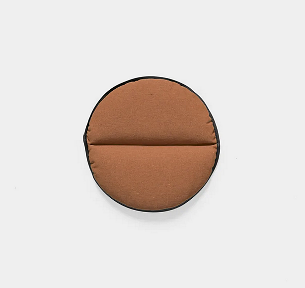 Круглая уличная подушка из ткани  Kristalia Lips-R 20LIR01 фабрика Kristalia из Италии. Фото №8