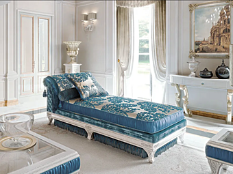 Диван-день с обитой спинкой из ткани KEOMA CRISTINA фабрика KEOMA из Италии