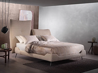 Двуспальная кровать Lift с подъемным механизмом и обитой спинкой из ткани Altrenotti фабрика Altrenotti из Италии