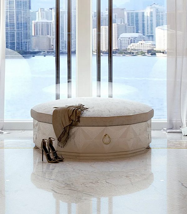 Обитый пуф с ромбовидным дизайном BIZZOTTO ITALIA Diamond 689 фабрика Bizzotto Italia из Италии. Фото №2