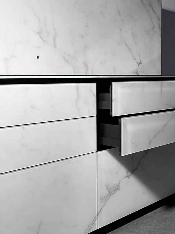 Стеклянная встроенная кухня VALCUCINE Vitrum 2 фабрика VALCUCINE из Италии. Фото №6