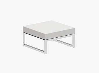 Пуф с мягкой обивкой для улицы и сада ROYAL BOTANIA Ninix Lounge NNXL 80FT фабрика ROYAL BOTANIA из Италии