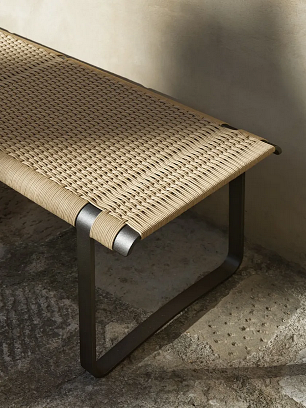 Садовая скамья из алюминия с мягкой спинкой Molteni & C Green Point фабрика Molteni & C.(+VITRA) из Италии. Фото №2