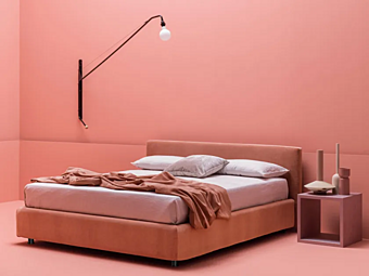 Двуспальная кровать с обитой спинкой FRAUFLEX (LOLLO DUE) Palais фабрика FRAUFLEX (LOLLO DUE) из Италии