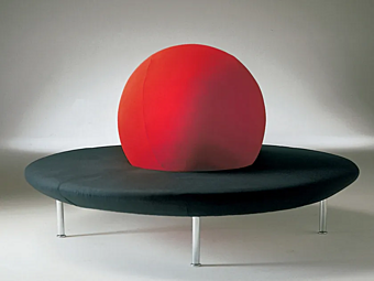 Изогнутый диван из ткани GIOVANNETTI коллекции Giramondo фабрика GIOVANNETTI из Италии