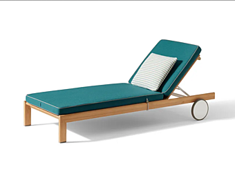 Шезлонг с тканевой обивкой и колесиками CASSINA Lie Out Шезлонг с тканевой обивкой и колесиками CASSINA Lie Out фабрика CASSINA из Италии