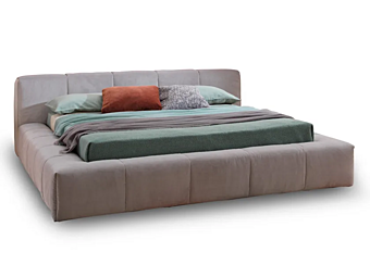 Двуспальная кровать с обитой спинкой и местом для хранения SABA Pixel Box Large - bed LE1719 фабрика SABA из Италии