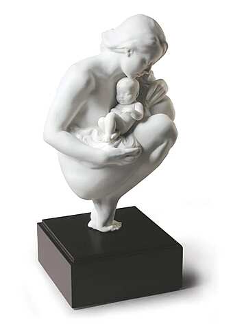 Скульптура LLADRO Love's Bond Mother Figurine фабрика LLADRO из Италии