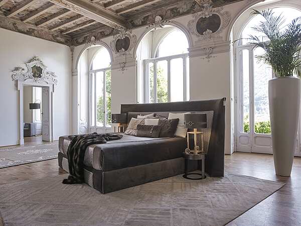 Прикроватная тумба VITTORIA FRIGERIO Biffi VF8102MB фабрика VITTORIA FRIGERIO из Италии. Фото №2