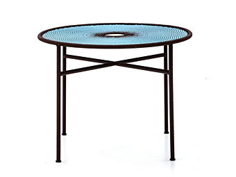 Стол ручной работы из стальных и цветных полиэтиленовых нитей MOROSO Banjooli 06Z фабрика Moroso из Италии