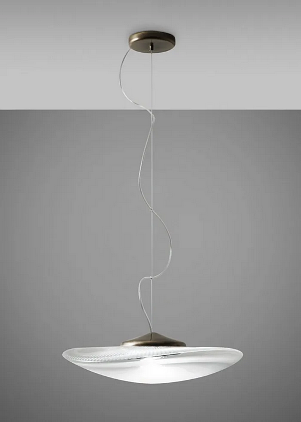 Подвесная лампа из blown glass с LED подсветкой Fabbian Loop фабрика Fabbian из Италии. Фото №7