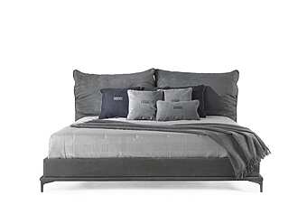 Кровать Gianfranco Ferre CLAPTON Кровать Gianfranco Ferre CLAPTON фабрика Gianfranco Ferré Home из Италии