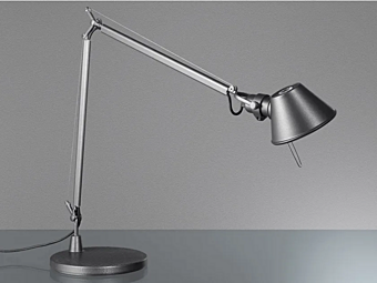 Настольная лампа с поворотным механизмом из алюминия Artemide Tolomeo Midi A0151W00, A015100 фабрика Artemide из Италии