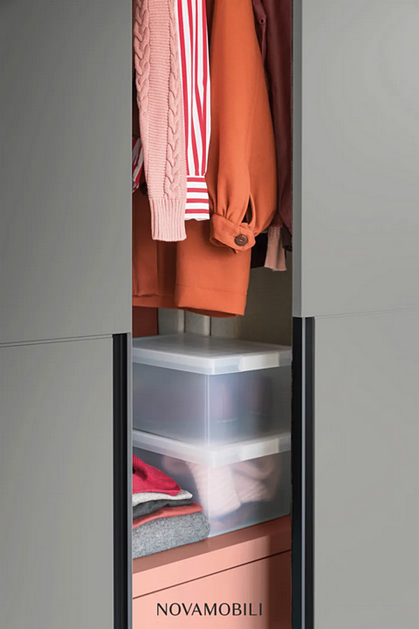 Шкаф с раздвижными дверями из дерева NOVAMOBILI COLLECTION PICTURE фабрика NOVAMOBILI из Италии. Фото №3