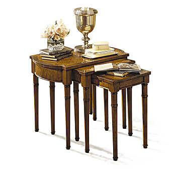 Стол журнальный FRANCESCO MOLON 18th century T52 Стол журнальный FRANCESCO MOLON 18th century T52 фабрика FRANCESCO MOLON из Италии