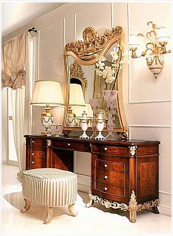 Туалетный столик CARLO ASNAGHI STYLE 10363 Туалетный столик CARLO ASNAGHI STYLE 10363 фабрика CARLO ASNAGHI STYLE из Италии