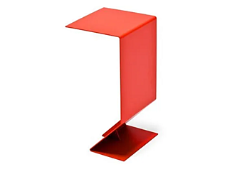 Боковой столик из порошково окрашенной стали MOROSO Mark Table 016 фабрика Moroso из Италии