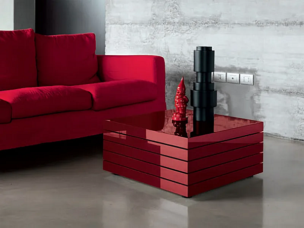 Низкий кофейный столик из дерева Kristalia Rotor 25ROT01 фабрика Kristalia из Италии. Фото №3