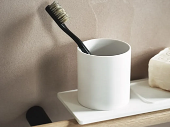 Мыльница из Solid Surface коллекции Dot Line AGAPE фабрика Agape из Италии